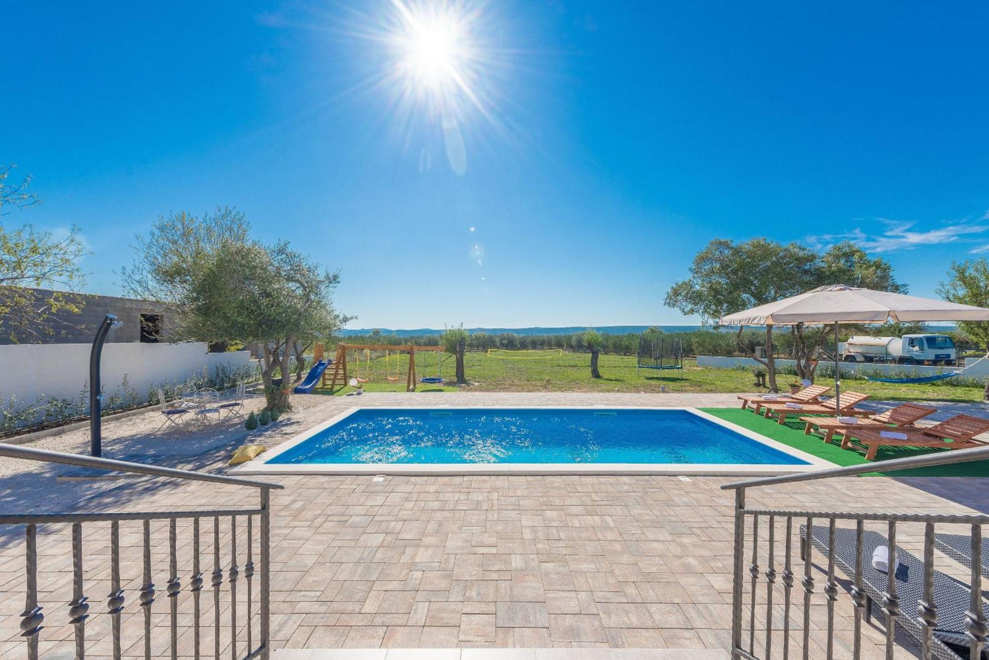 Villa Tara Zadarvillas Tinj Exterior photo
